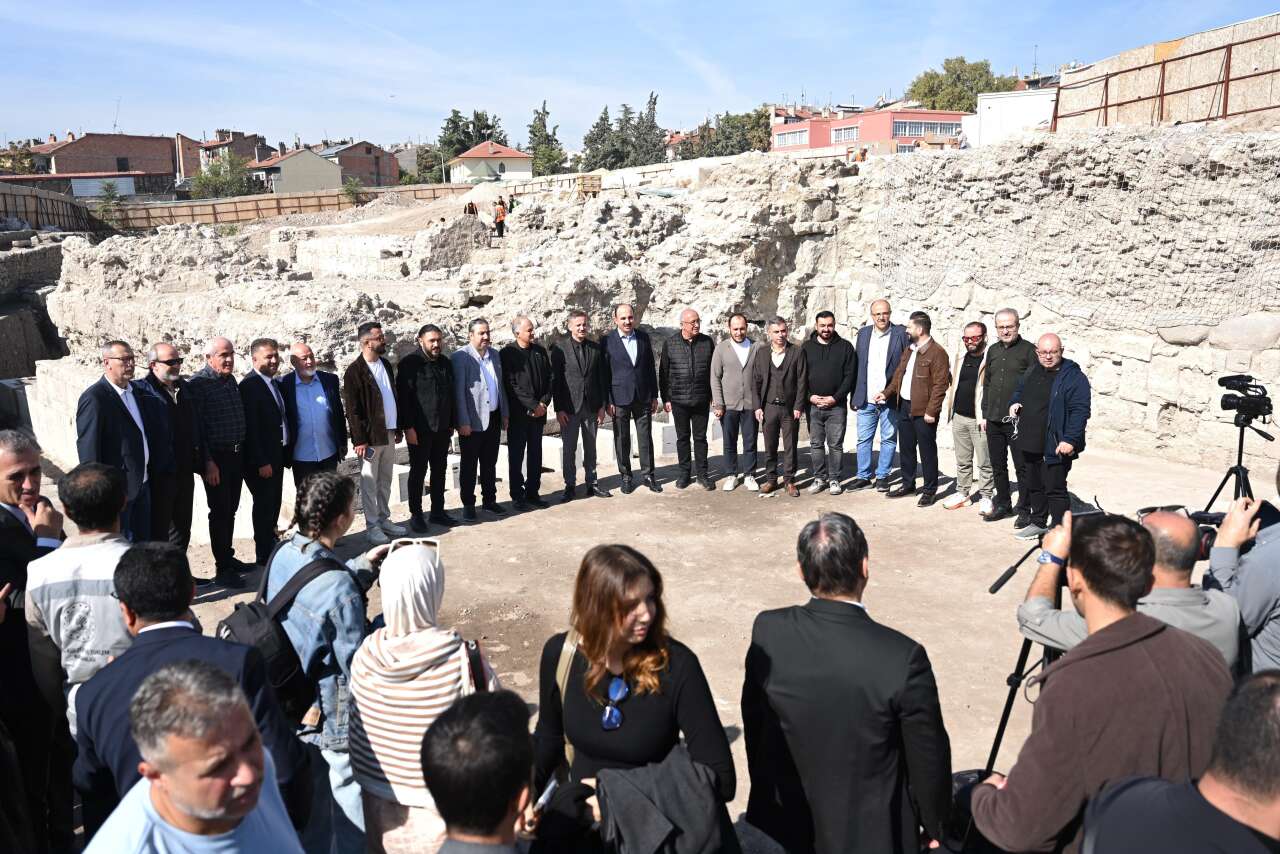 Konya'da tarihin kapısı aralandı! 25 metrelik dev yapı gün yüzüne çıktı 30
